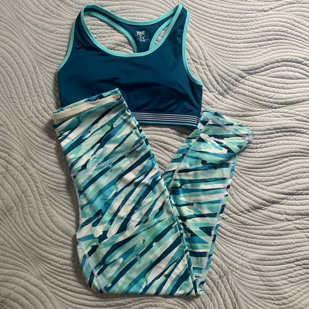 Everlast sports bra & leggings set. Size M.